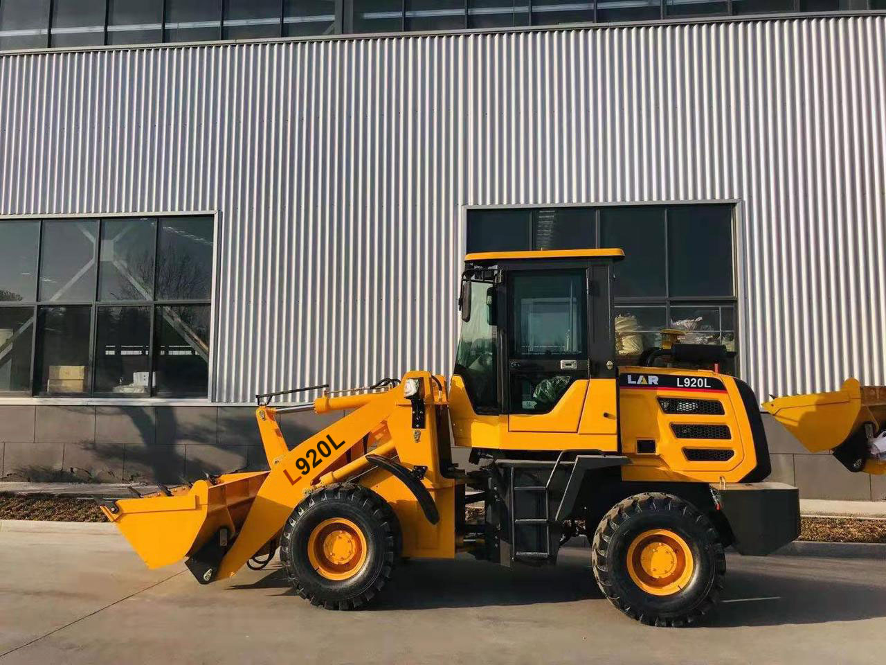 Cargador frontal LAR L920L
